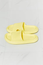 Load image into Gallery viewer, MMShoes Arms Around Me Open Toe Slide in Yellow