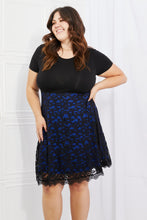 Load image into Gallery viewer, Yelete Contrasting Lace Midi Dress