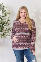 Load image into Gallery viewer, Heimish Christmas Element Buttoned Long Sleeve Top