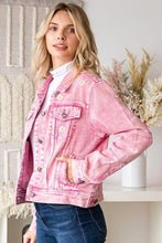 Load image into Gallery viewer, Veveret Daisy Print Button Up Denim Jacket