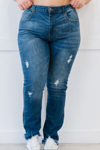 Load image into Gallery viewer, RISEN Traveler High-Waisted Straight Jeans
