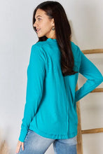 Load image into Gallery viewer, Zenana Exposed Seam Thumbhole Long Sleeve Top
