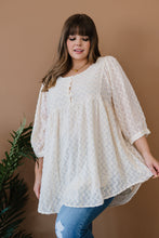 Load image into Gallery viewer, Davi &amp; Dani Wave Hello Textured Babydoll Blouse